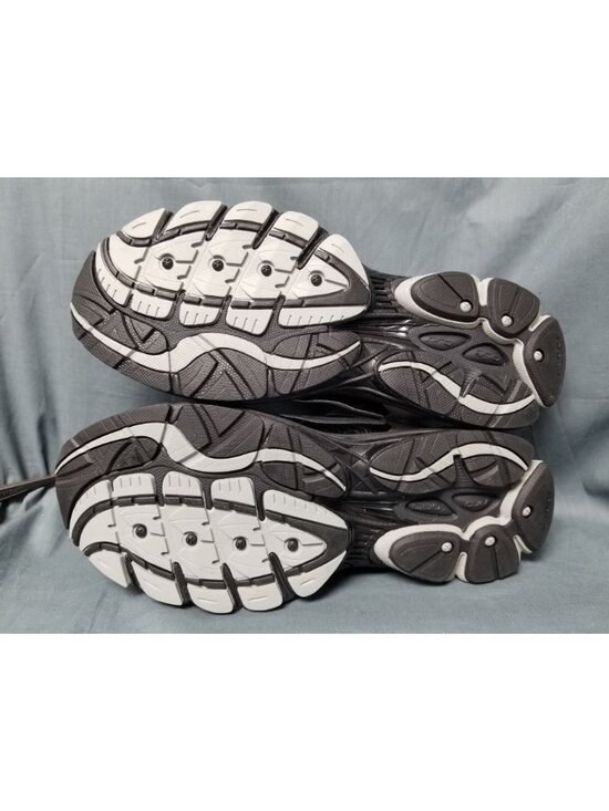 Saucony ProGrid Omni 9 Black Silver Grey Men\'s Size 11 NEW NO BOX!